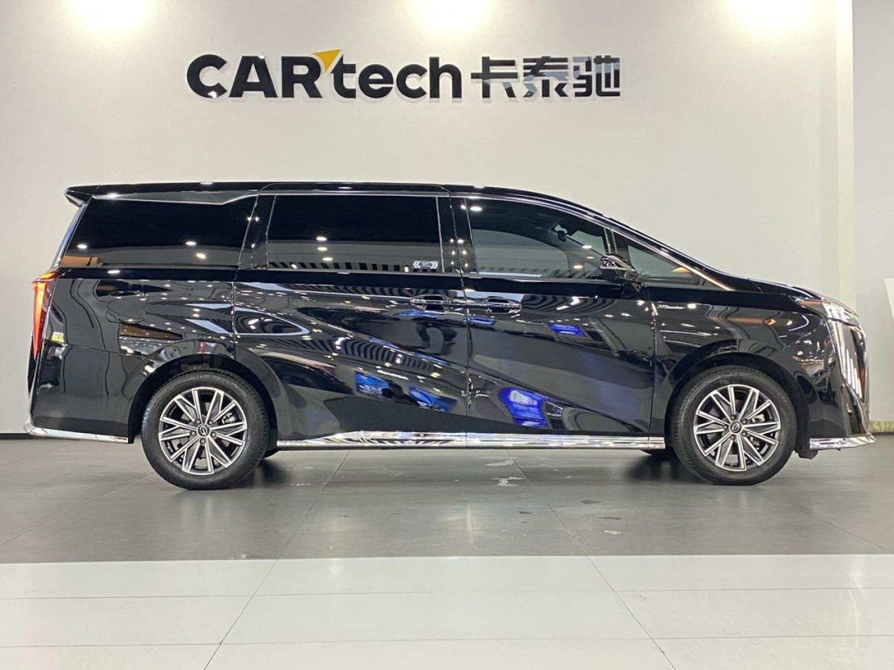 Trumpchi M8 2025