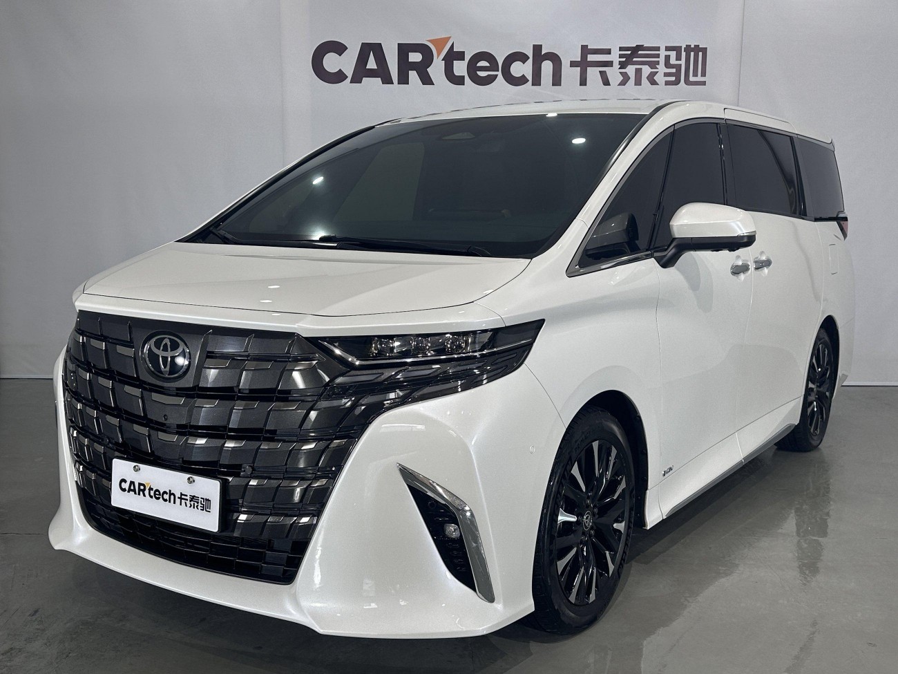 Toyota Alphard 2024