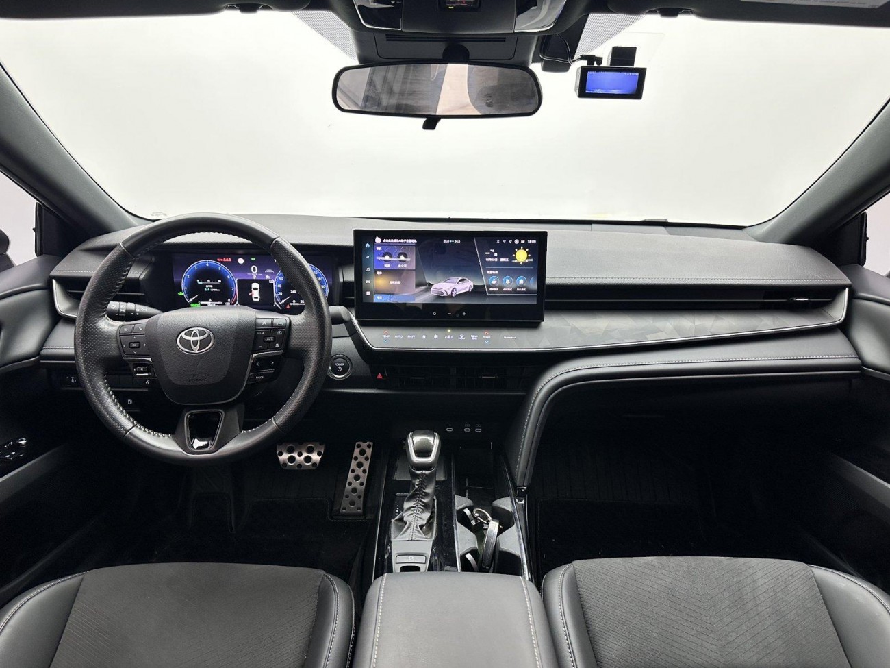 Toyota Camry 2024