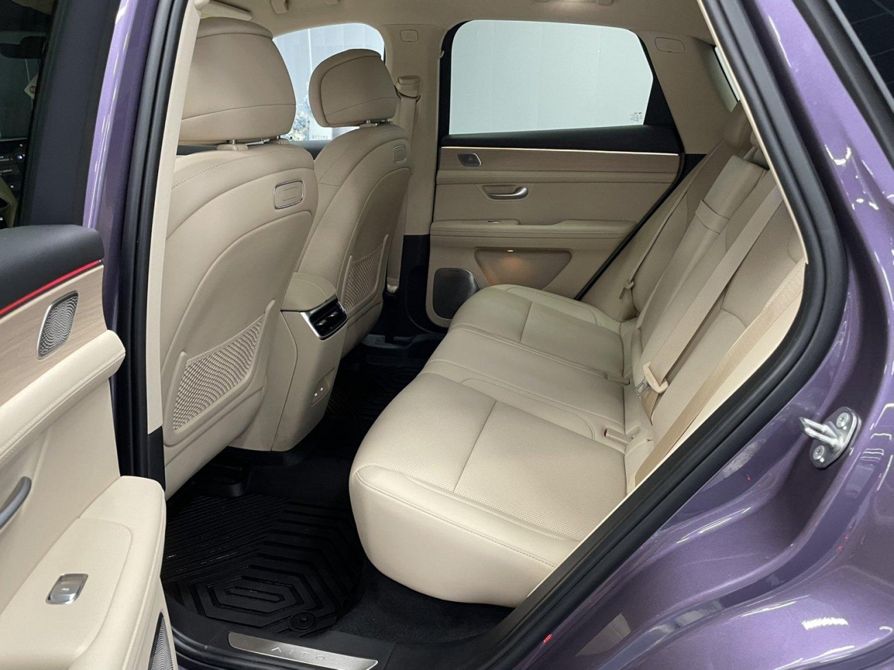 AITO M5 2025