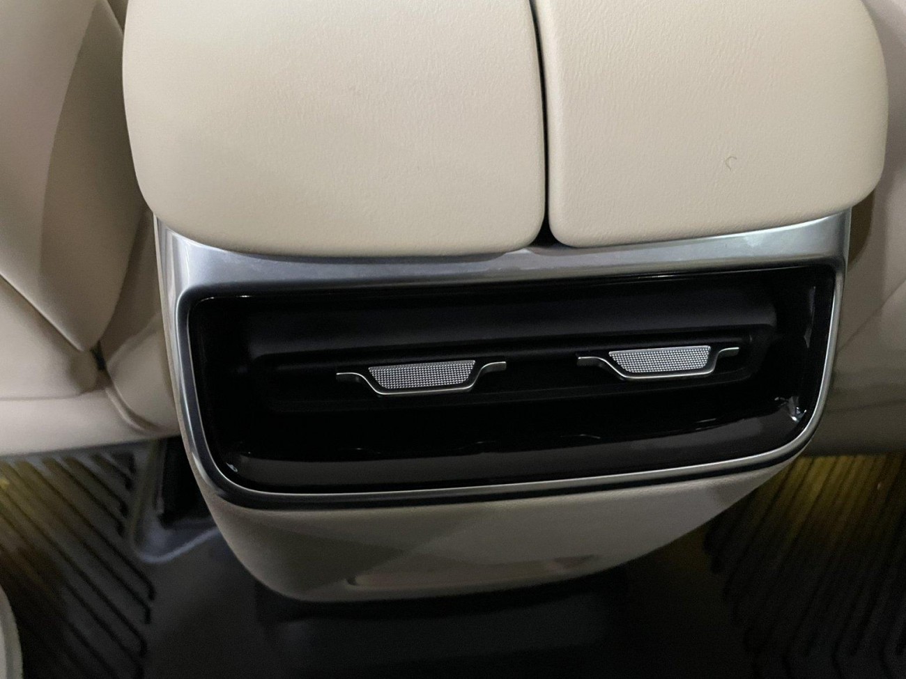 AITO M5 2025