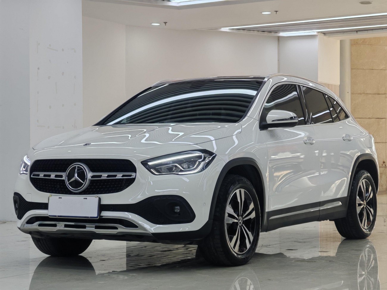 Mercedes-Benz GLA 200 2020