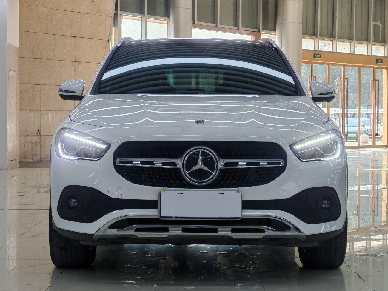 Mercedes-Benz GLA 200 2020