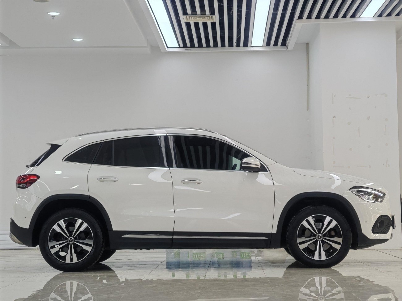 Mercedes-Benz GLA 200 2020