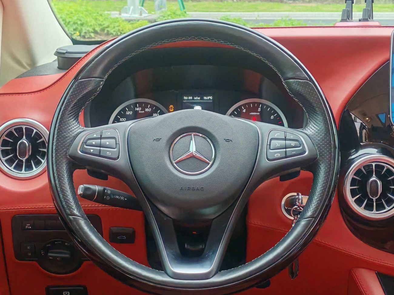 Mercedes-Benz Vito 2021