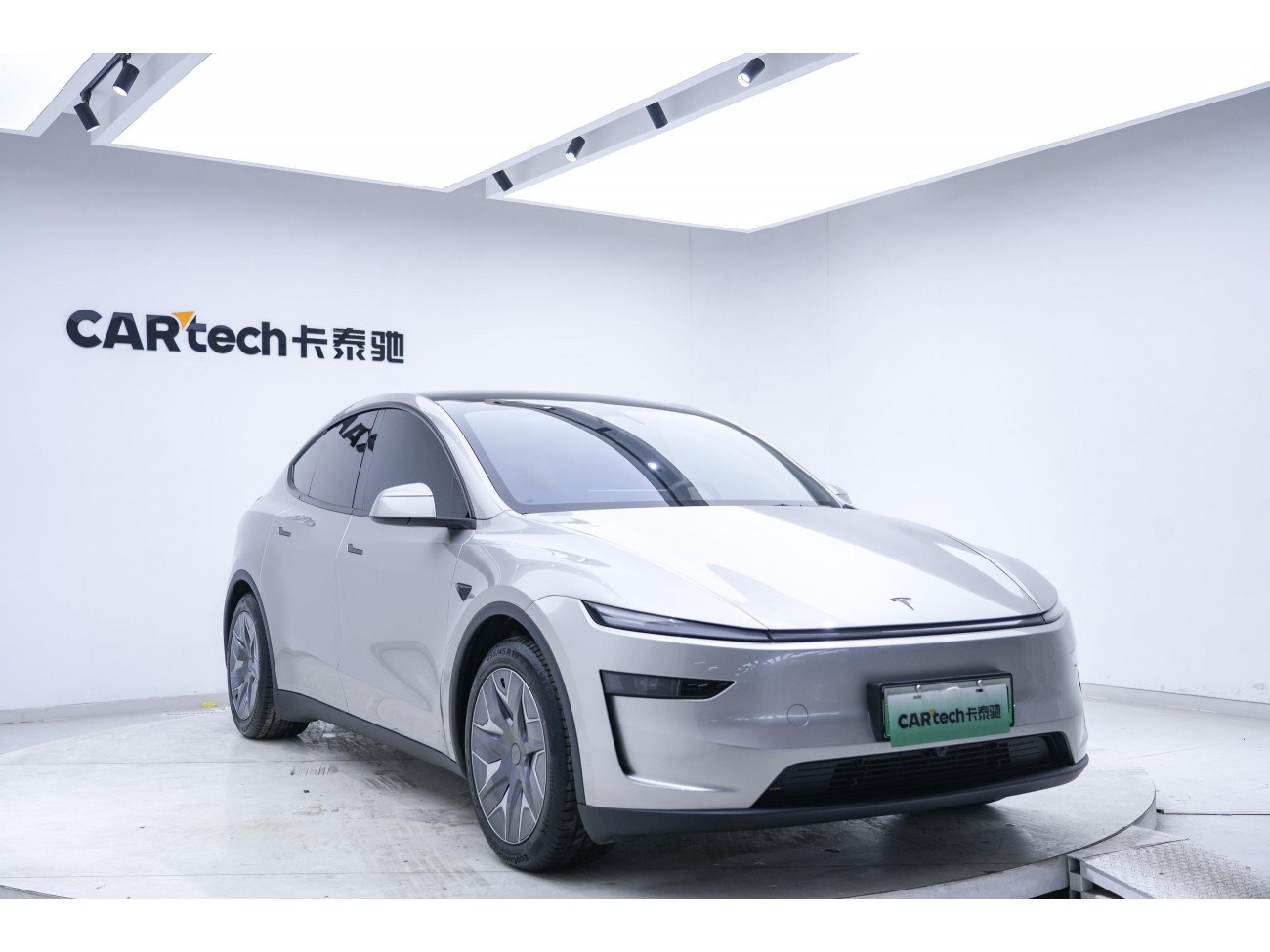 Tesla Model Y 2026