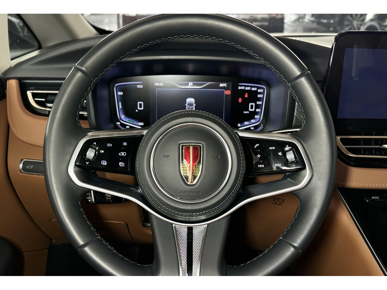 Hongqi HQ9 2024