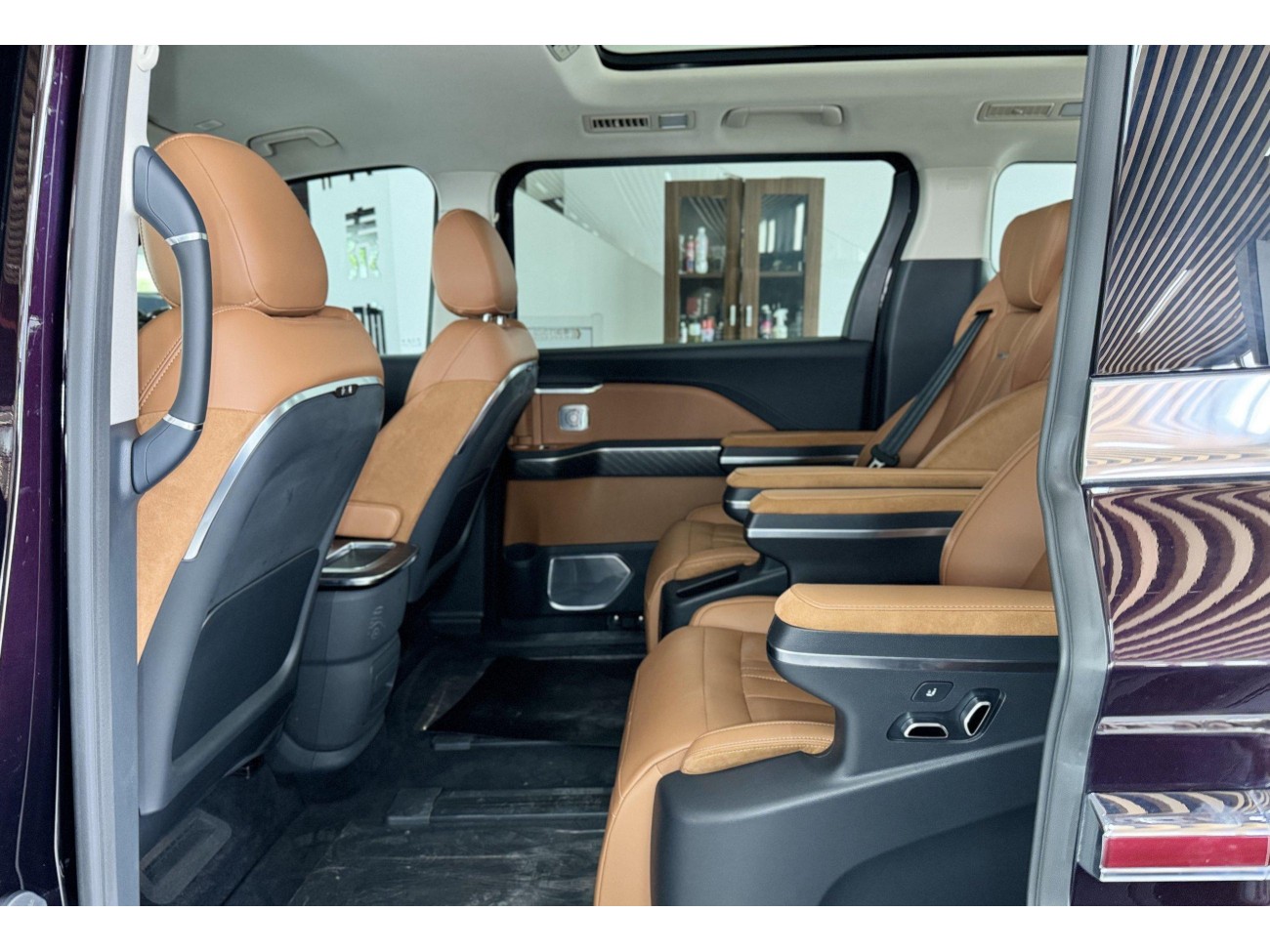 Hongqi HQ9 2024