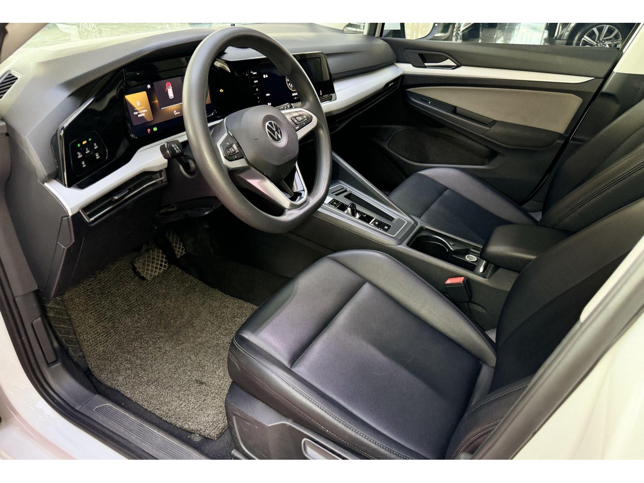 Volkswagen Golf 2023