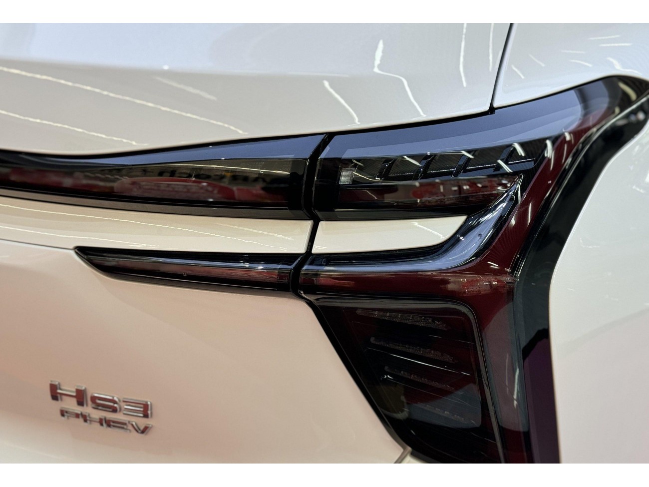 Hongqi HS3 2025
