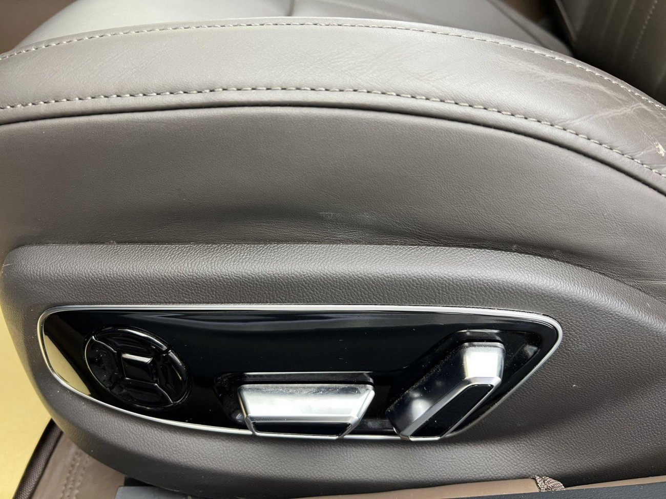 Audi A8L 45 TFSI 2024