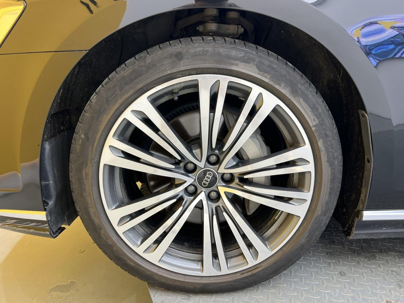 Audi A8L 45 TFSI 2024
