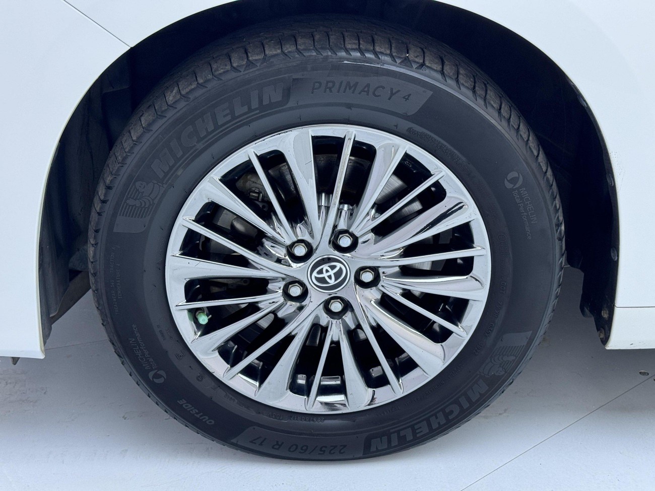 Toyota Alphard 2020