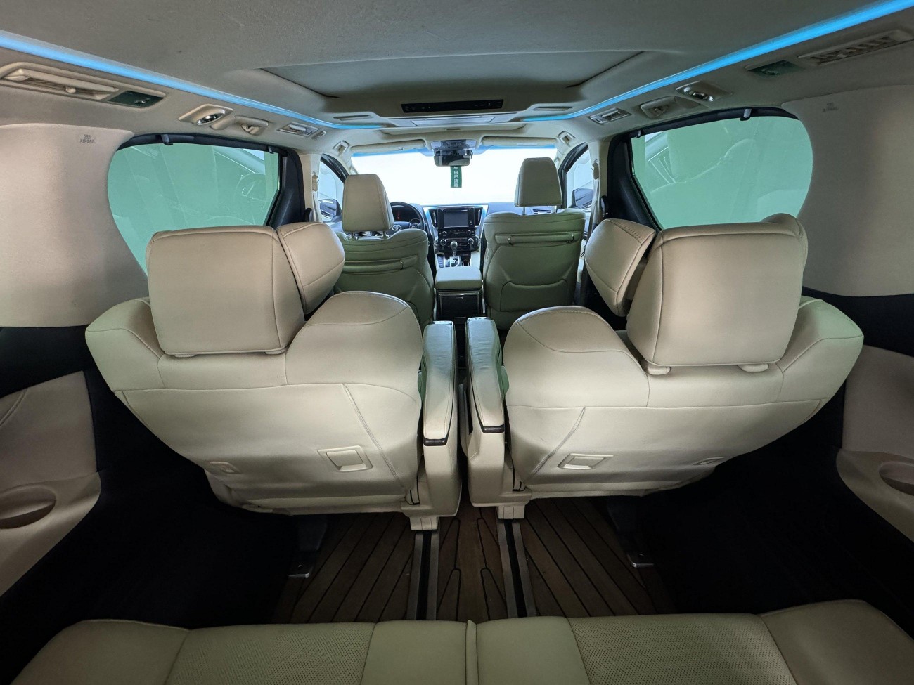 Toyota Alphard 2020
