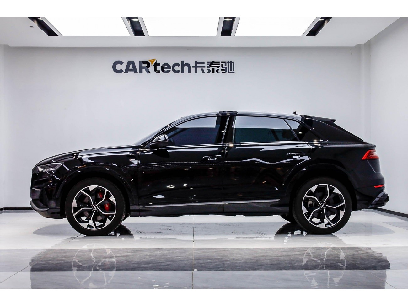 Audi Q8 55 TFSI 2023