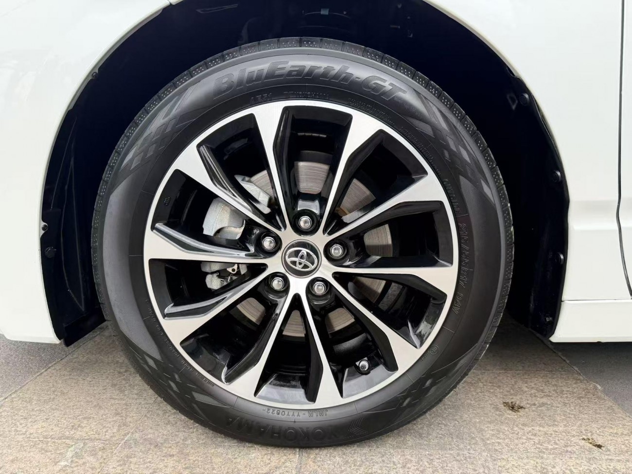 Toyota Avalon 2022