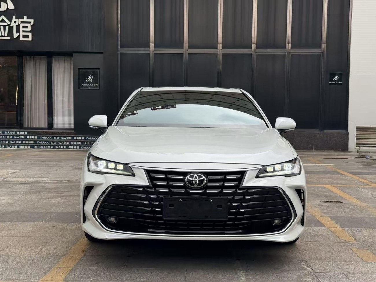 Toyota Avalon 2022