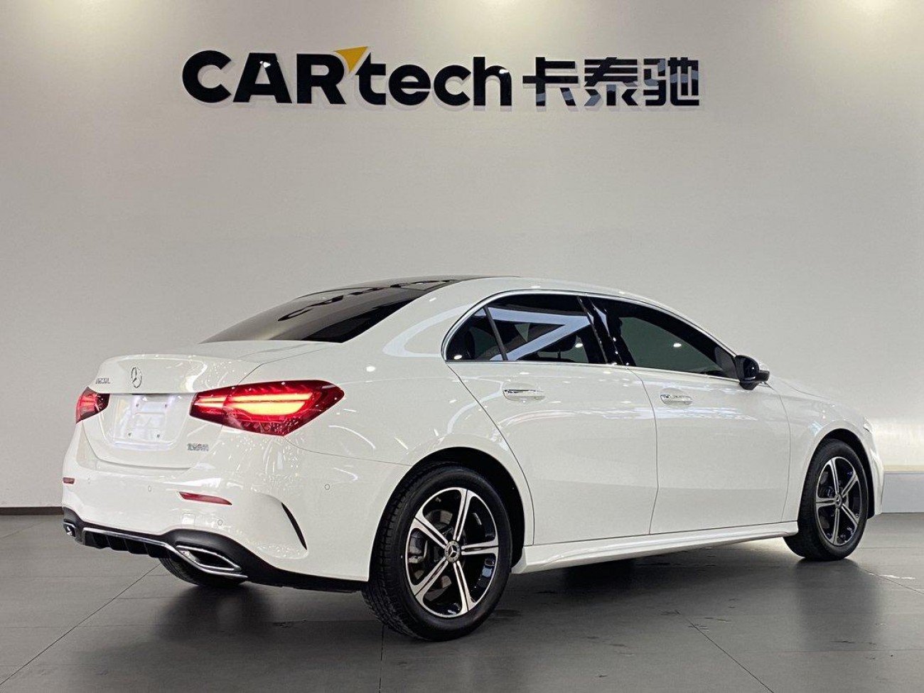 Mercedes-Benz A 200 L 2023