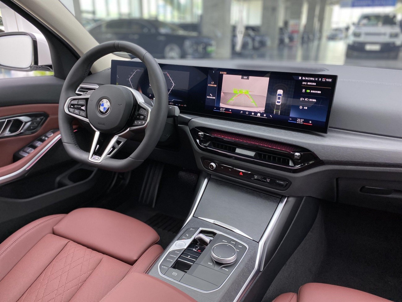 BMW 325Li 2025