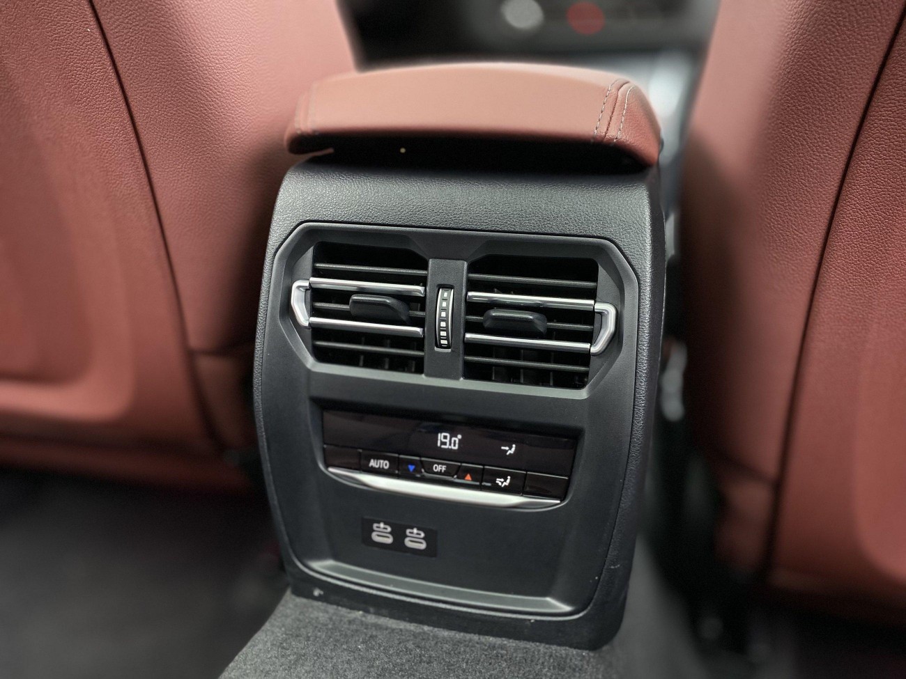 BMW 325Li 2025