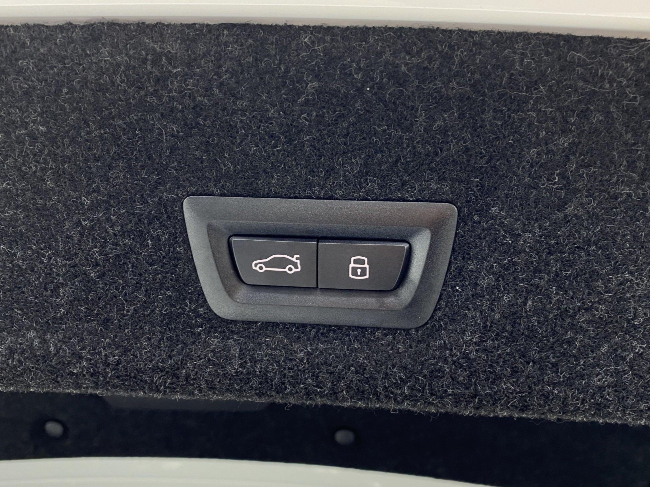 BMW 325Li 2025