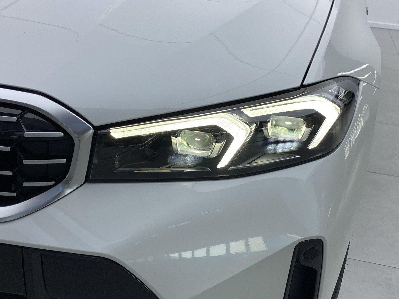 BMW 325Li 2025