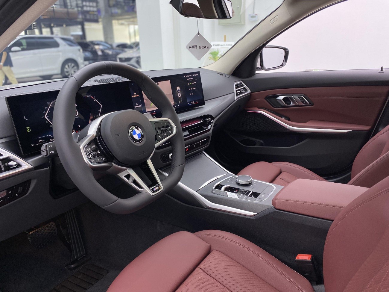 BMW 325Li 2025