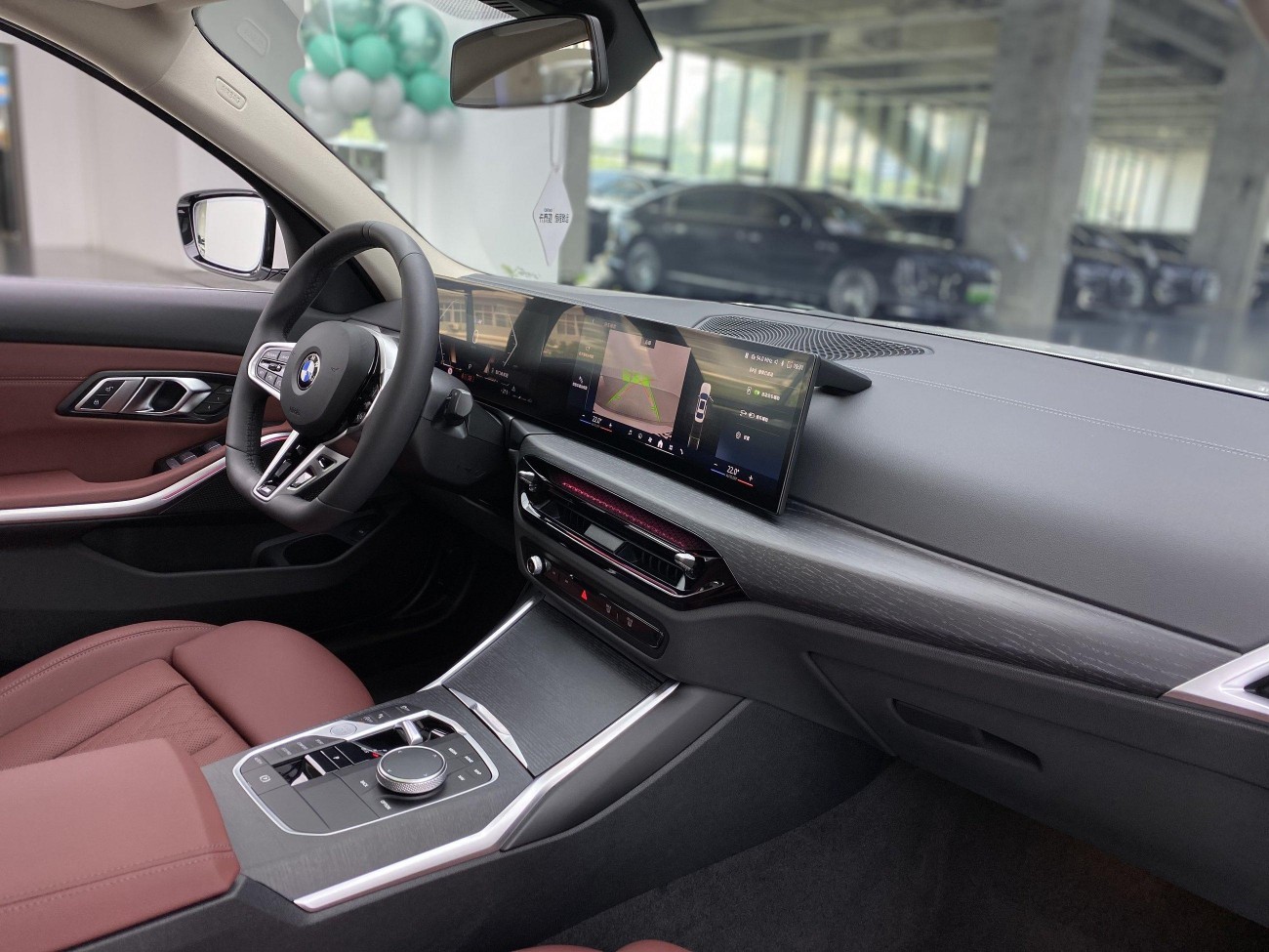 BMW 325Li 2025
