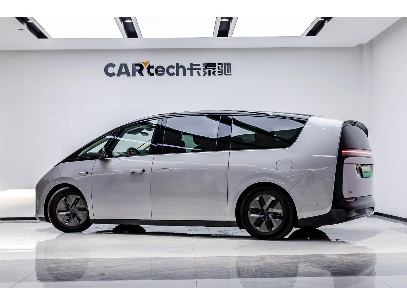 Li Auto MEGA 2025