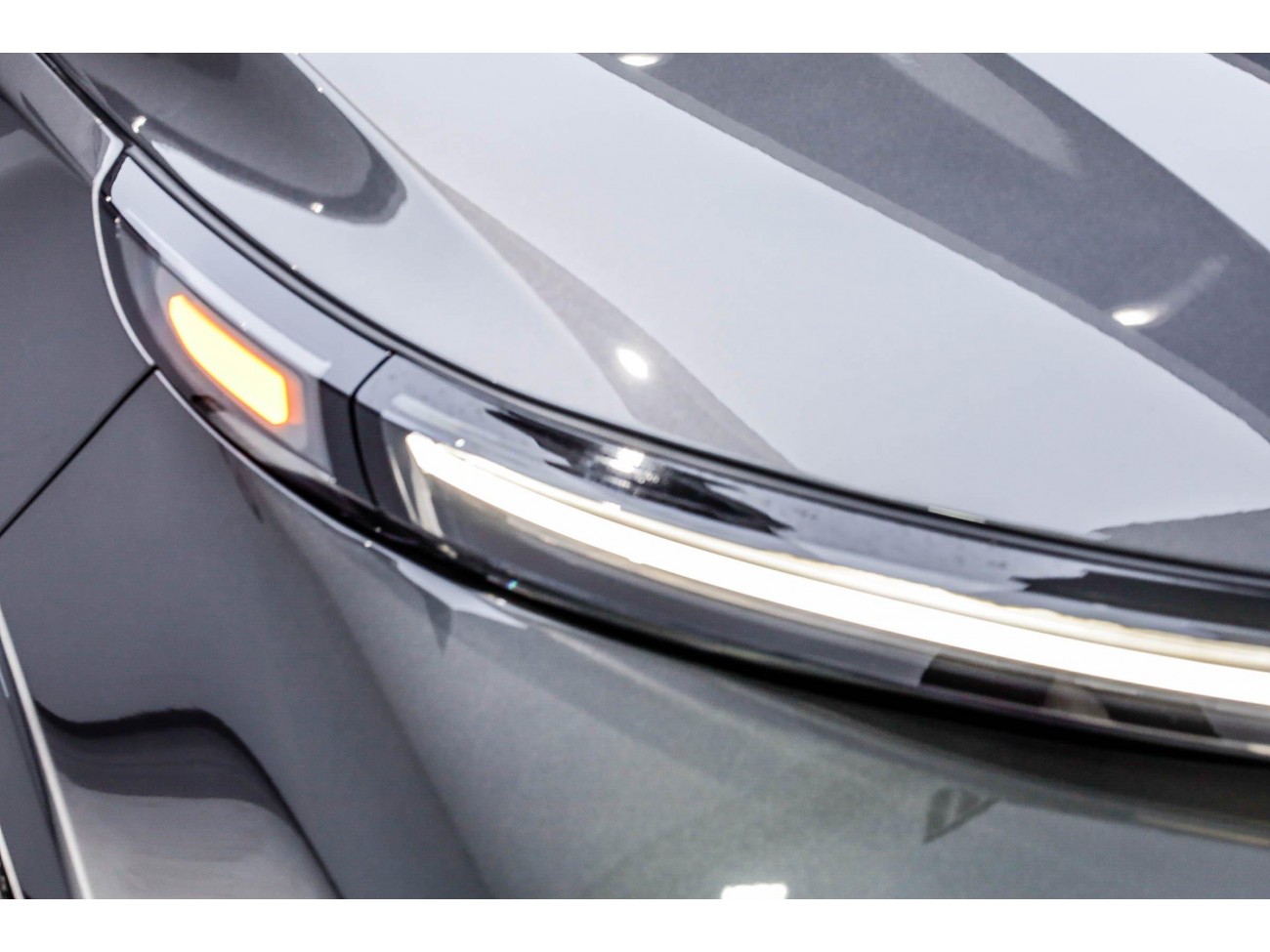 Li Auto L8 2025