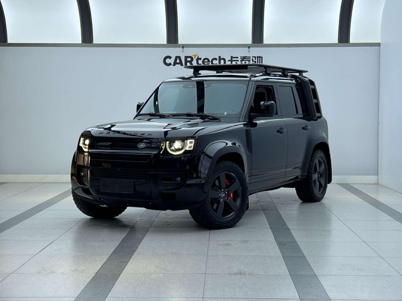 Land Rover Defender 2024