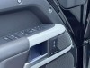 Land Rover Defender 2024