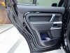 Land Rover Defender 2024