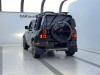 Land Rover Defender 2024