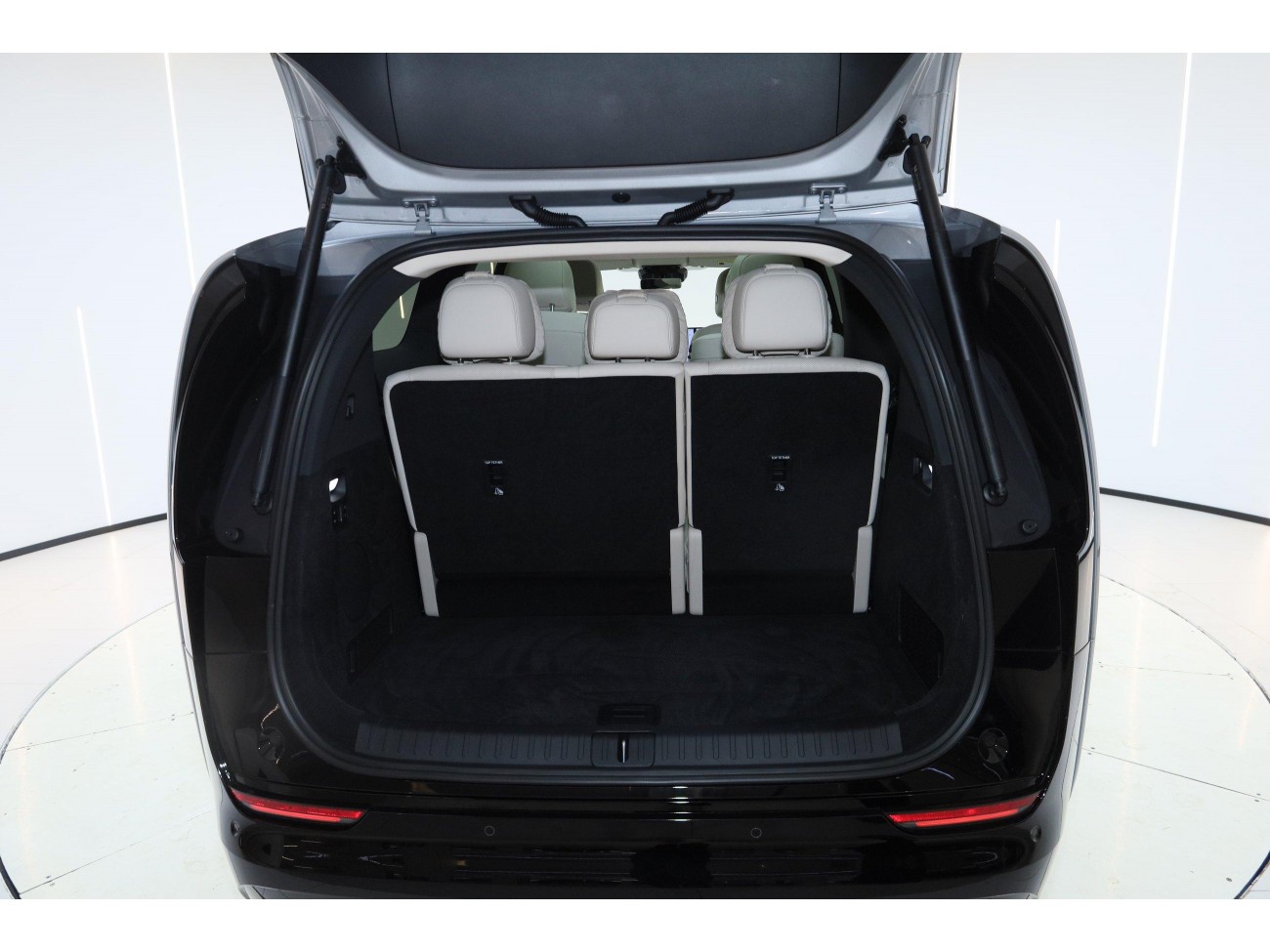 Li Auto MEGA 2025