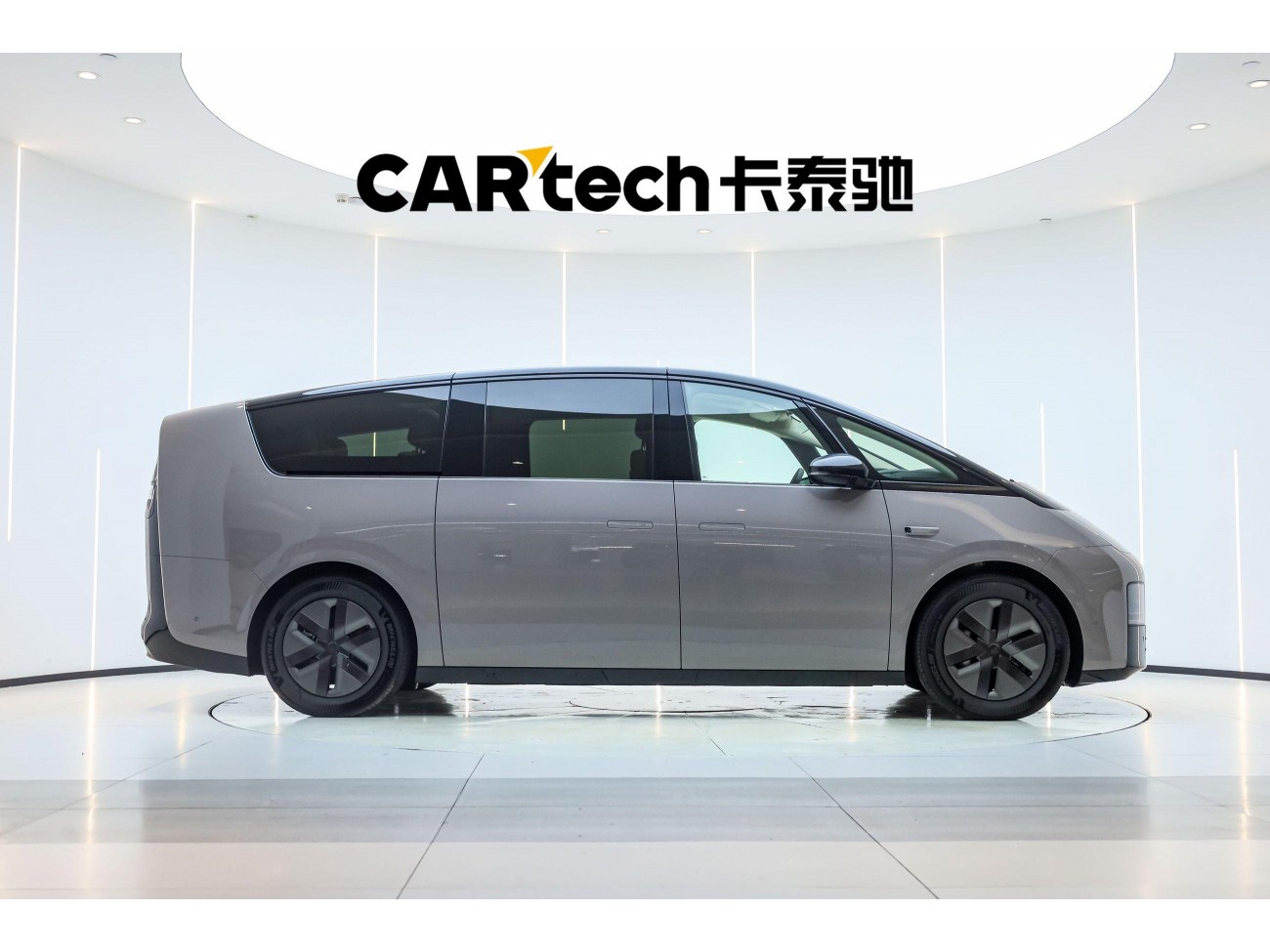 Li Auto MEGA 2025