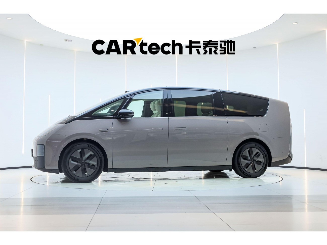 Li Auto MEGA 2025