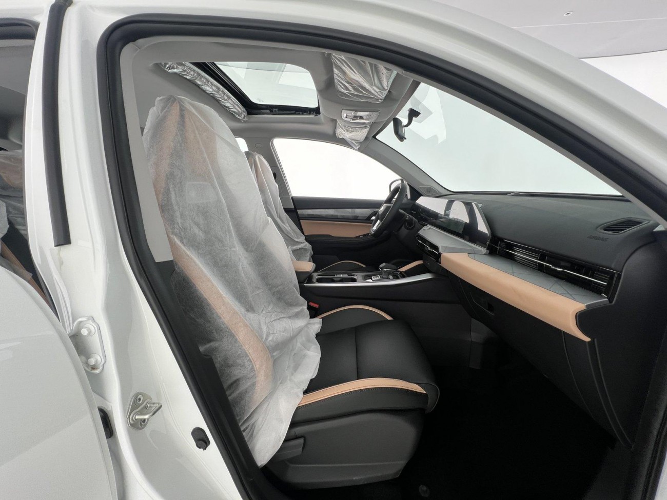 Geely Haoyue PRO 2024