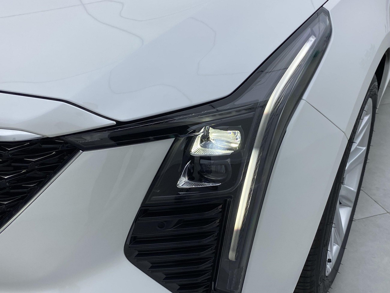 Cadillac CT5 2024