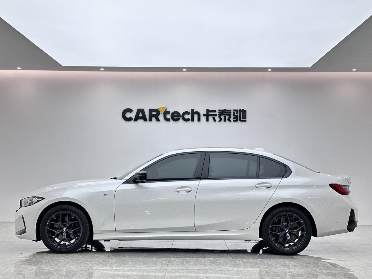 BMW 330Li 2025