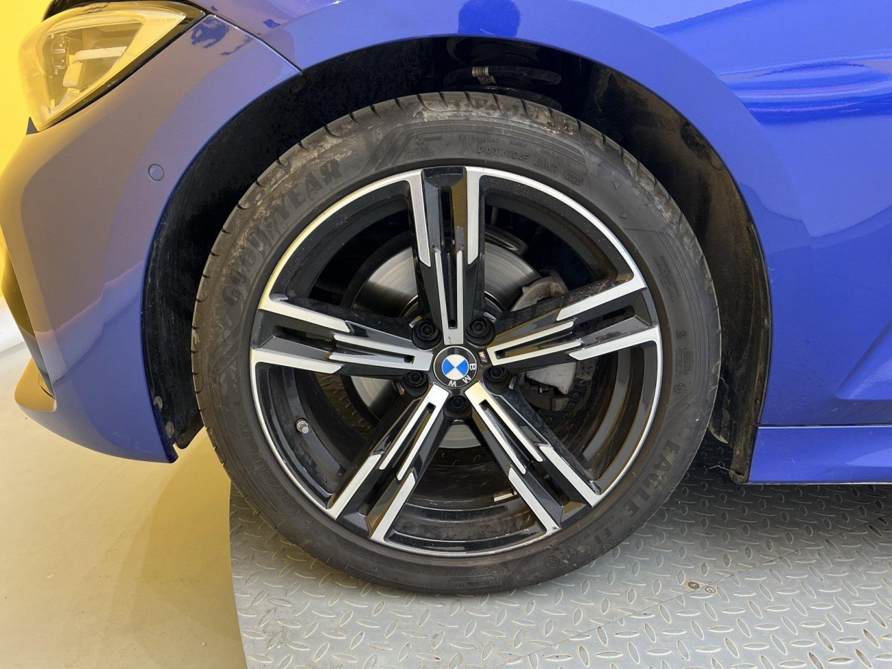 BMW 325i 2020