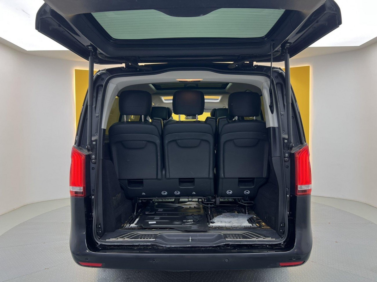Mercedes-Benz V 2021