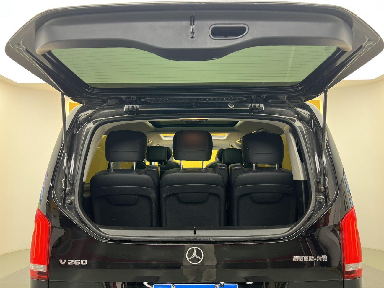 Mercedes-Benz V 2021