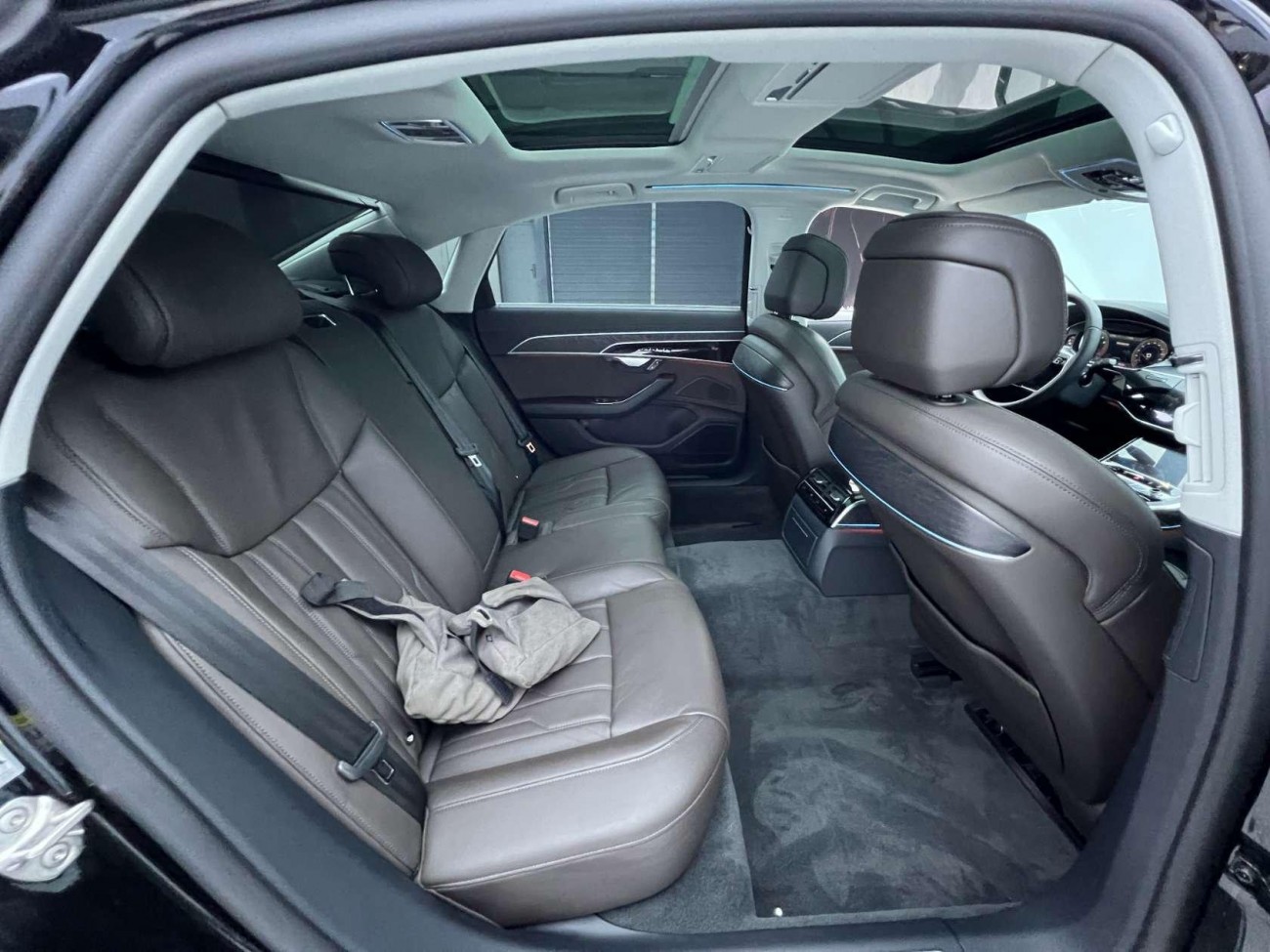 Audi A8L 45 TFSI 2025