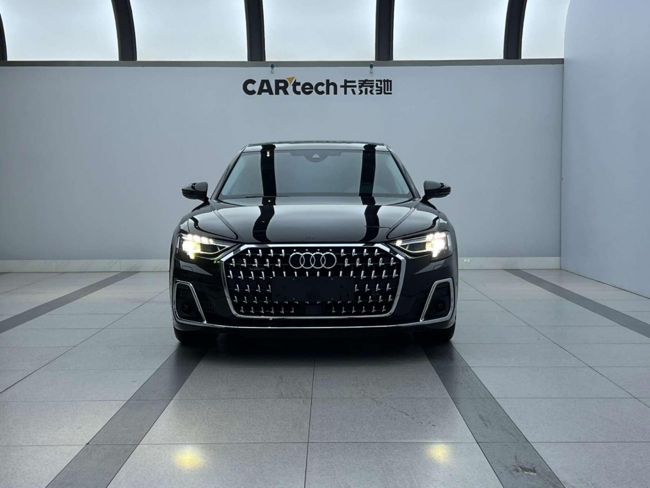 Audi A8L 45 TFSI 2025