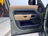 Land Rover Defender 2025