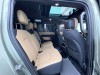 Land Rover Defender 2025