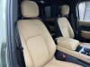 Land Rover Defender 2025