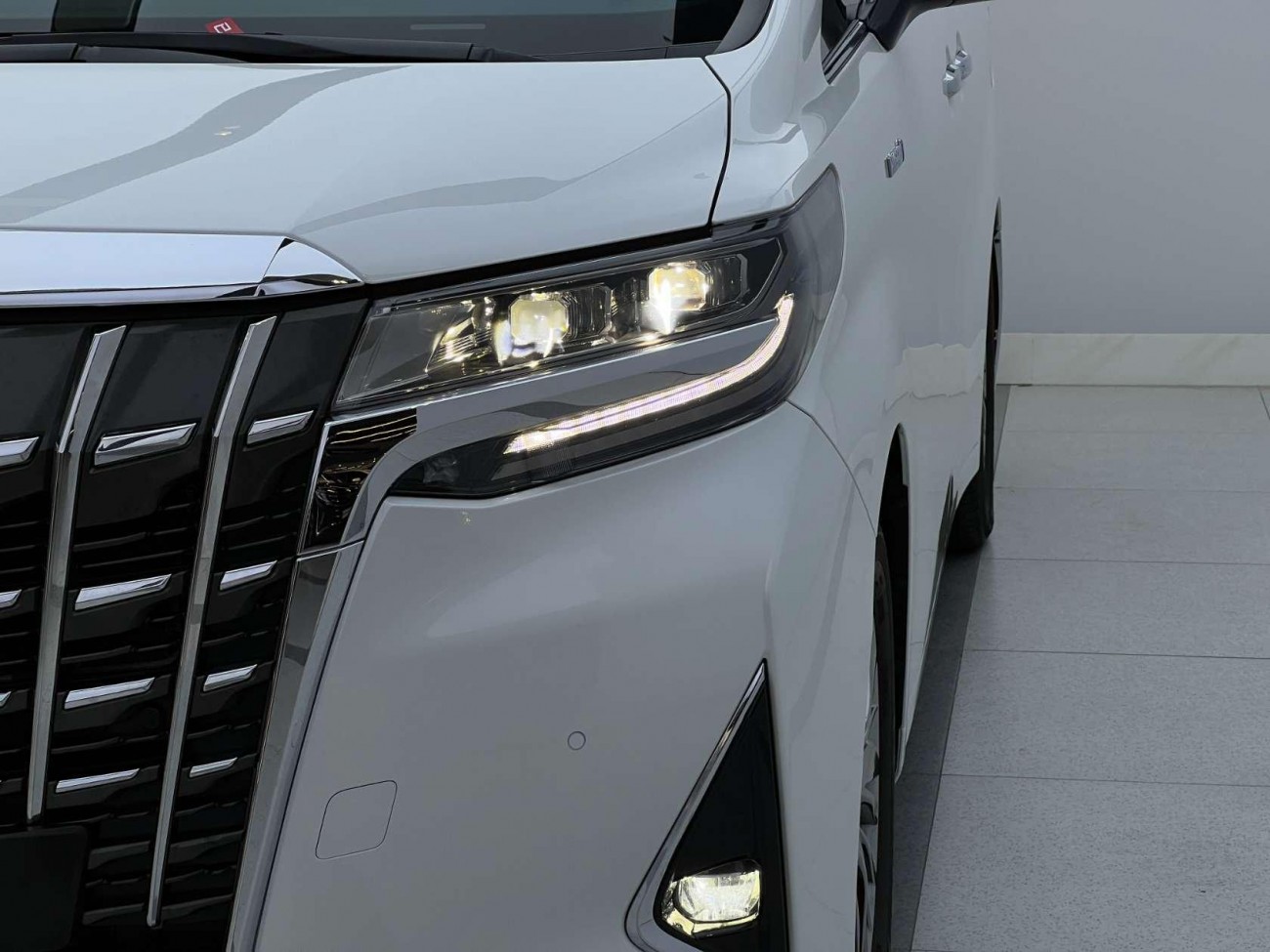 Toyota Alphard 2022