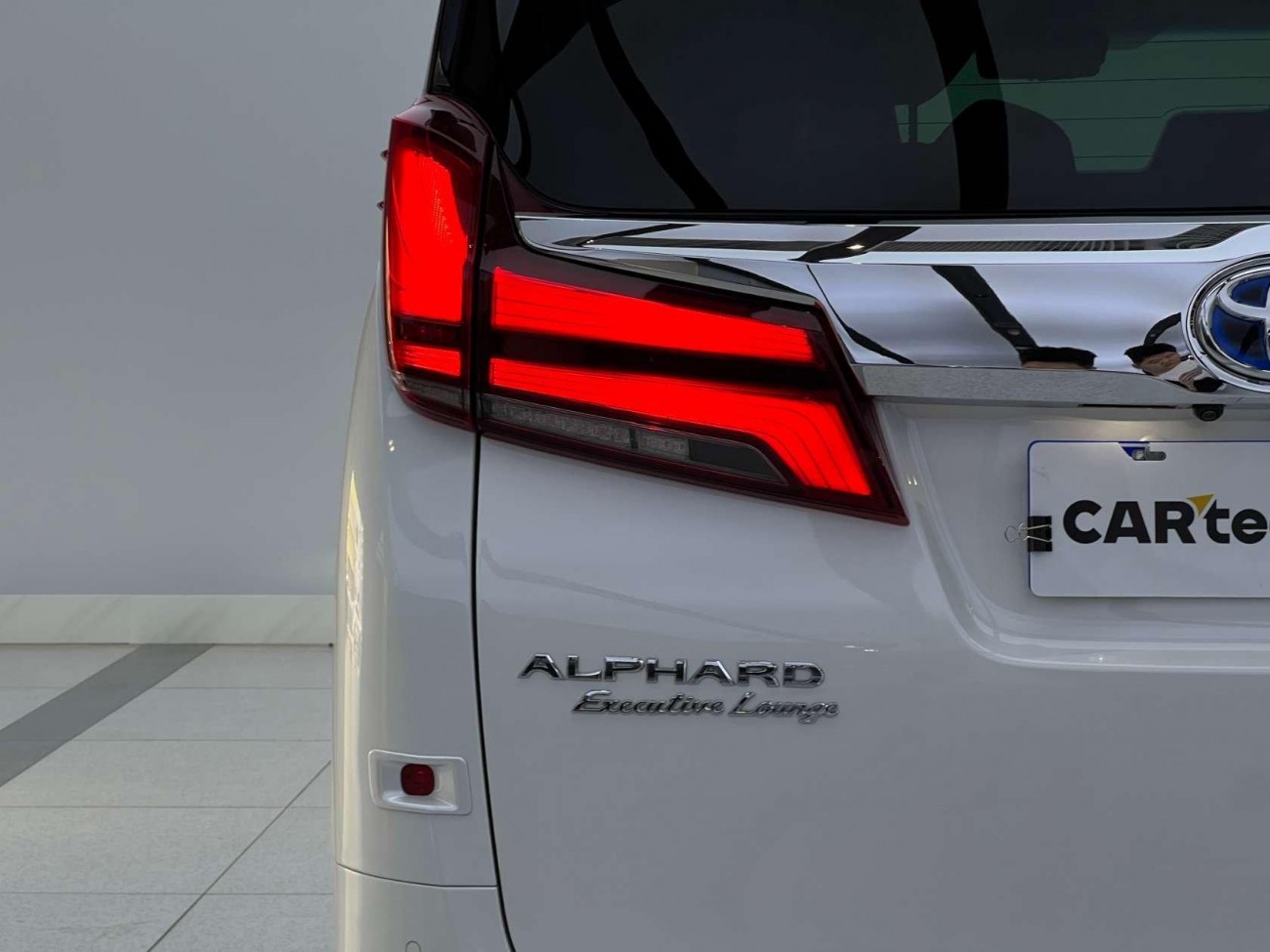 Toyota Alphard 2022